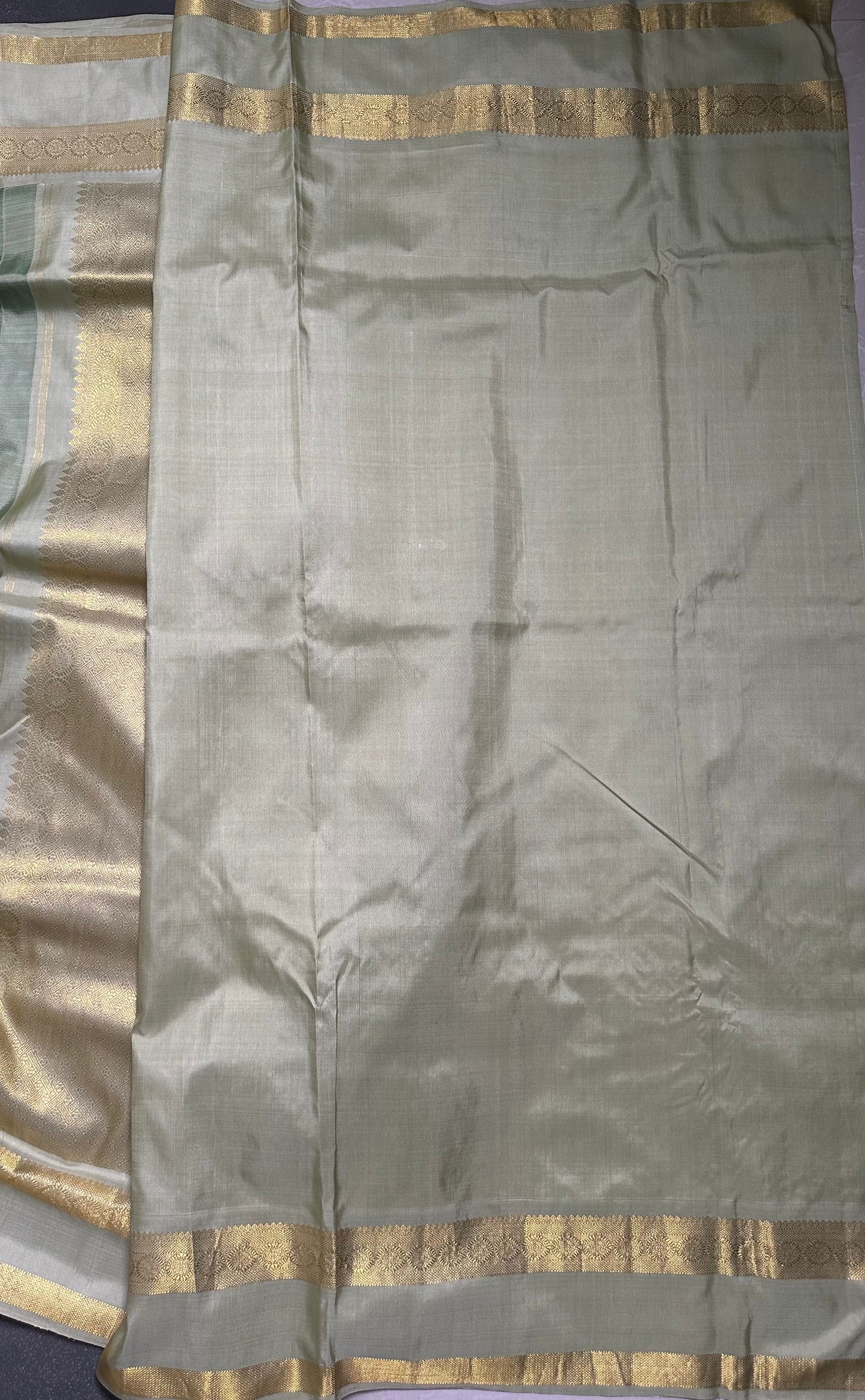 Emerald Green Pure Kanjeevaram Cut Work Embroidery Saree