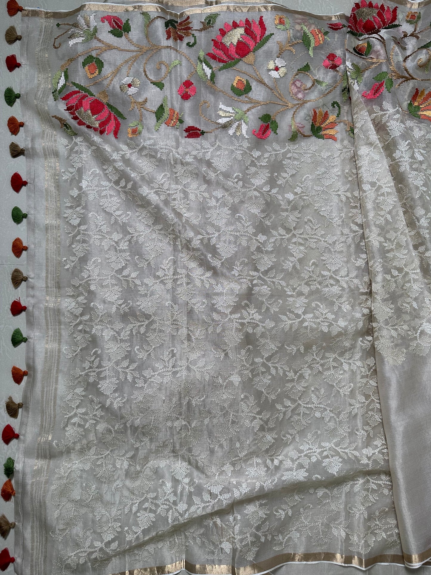 White Tissue Floral Skirt Border Embroidery Saree