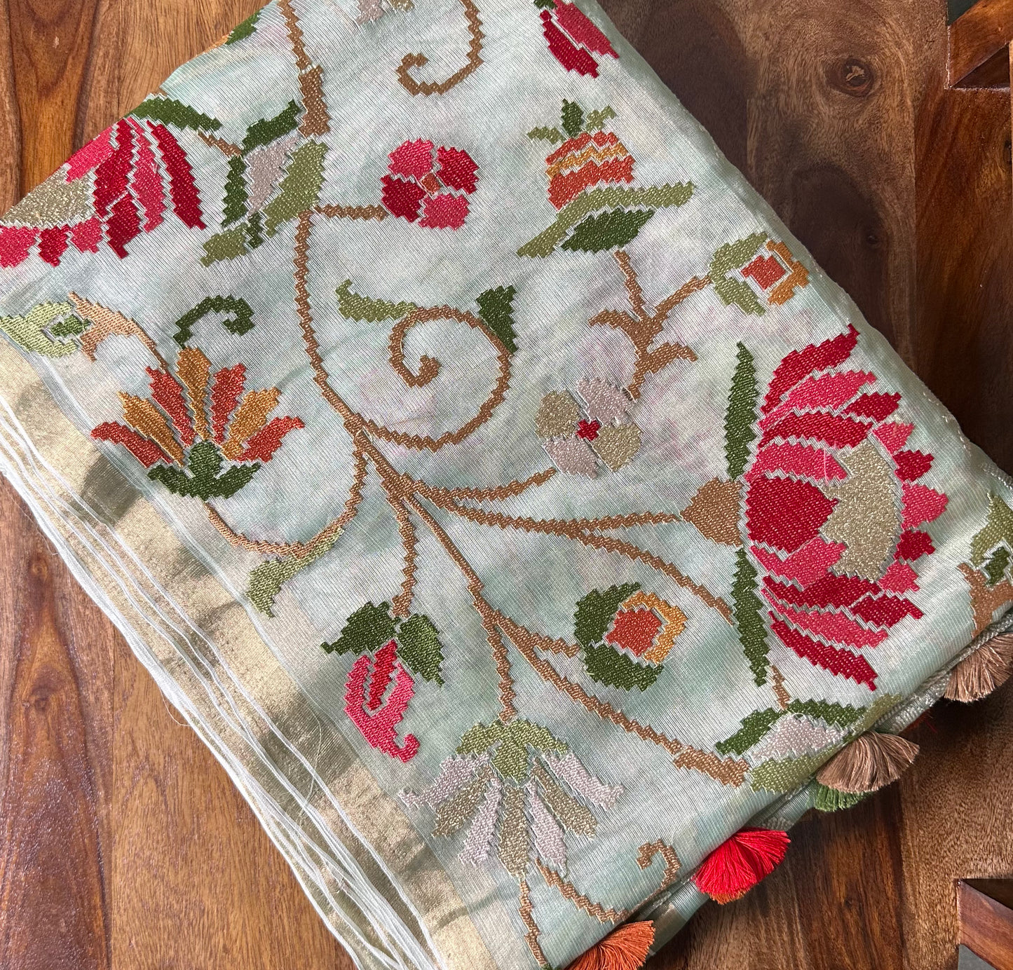 Pista Green Tissue Floral Skirt Border Embroidery Saree