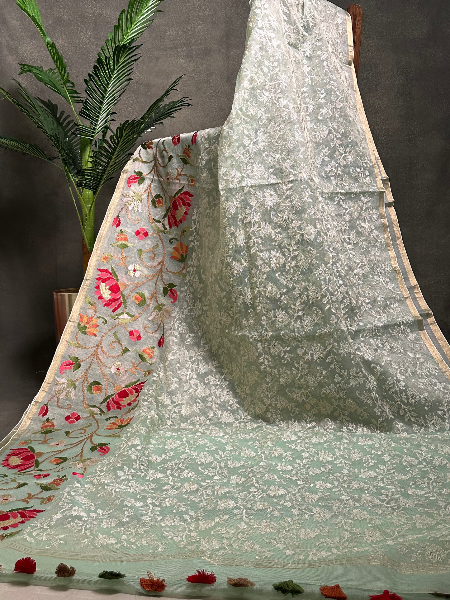 Pista Green Tissue Floral Skirt Border Embroidery Saree