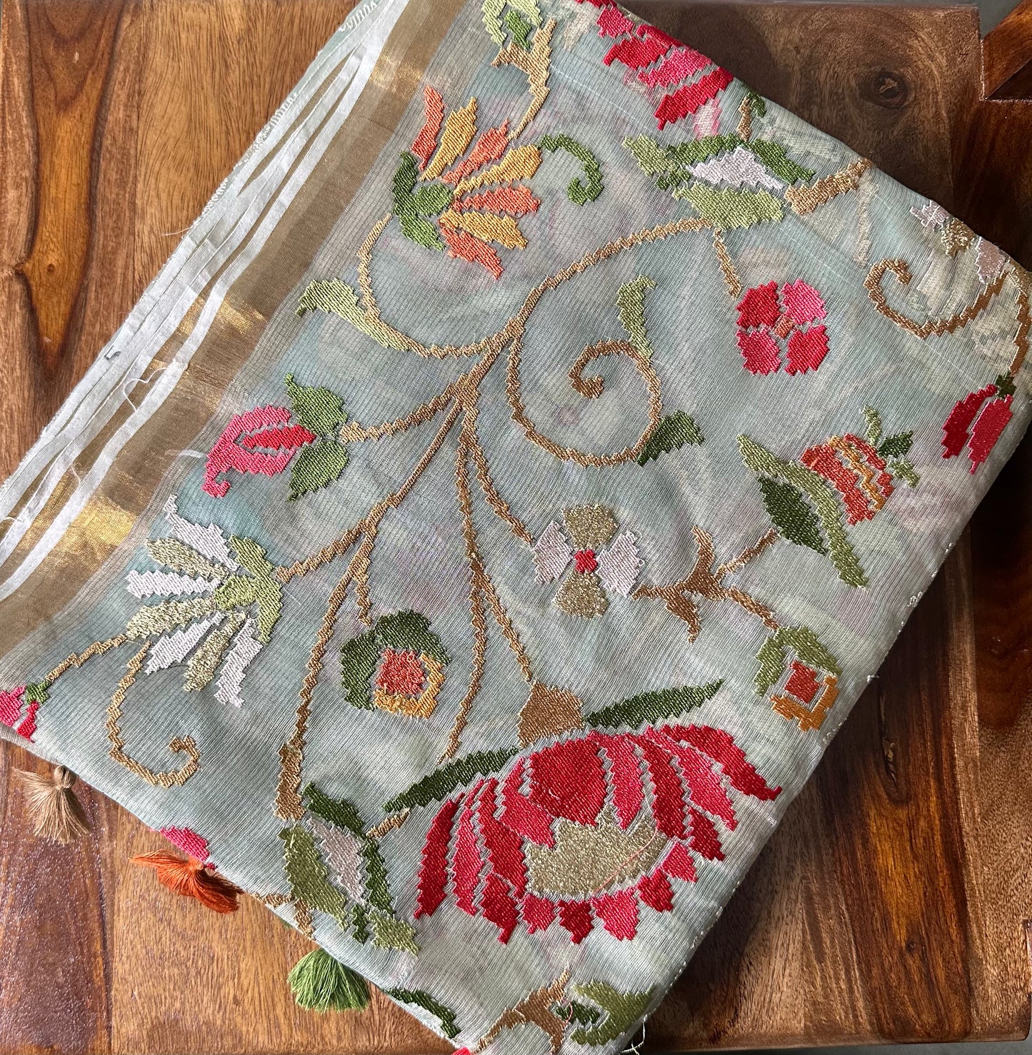 Light Grey Tissue Floral Skirt Border Embroidery Saree