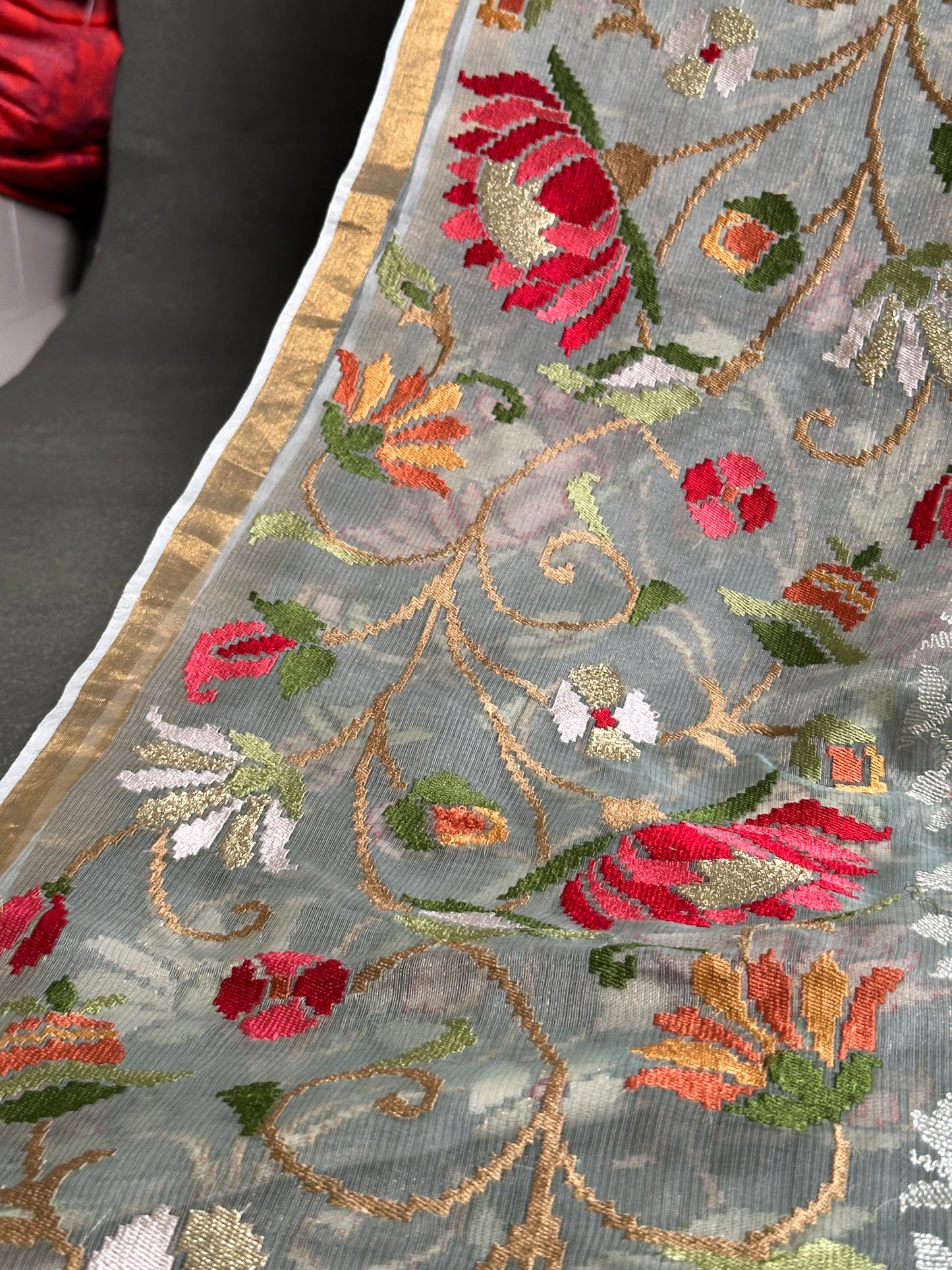 Light Grey Tissue Floral Skirt Border Embroidery Saree